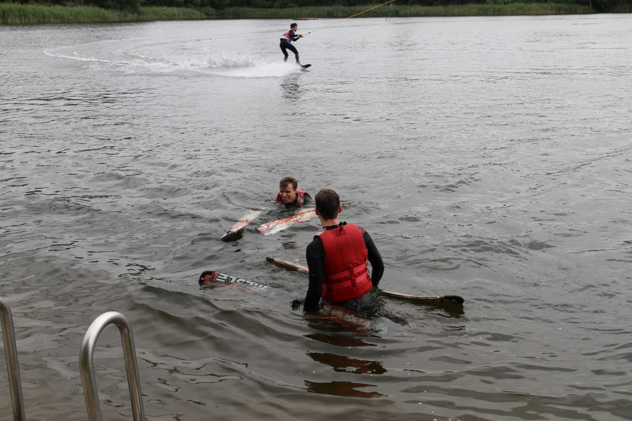 Waterskiing