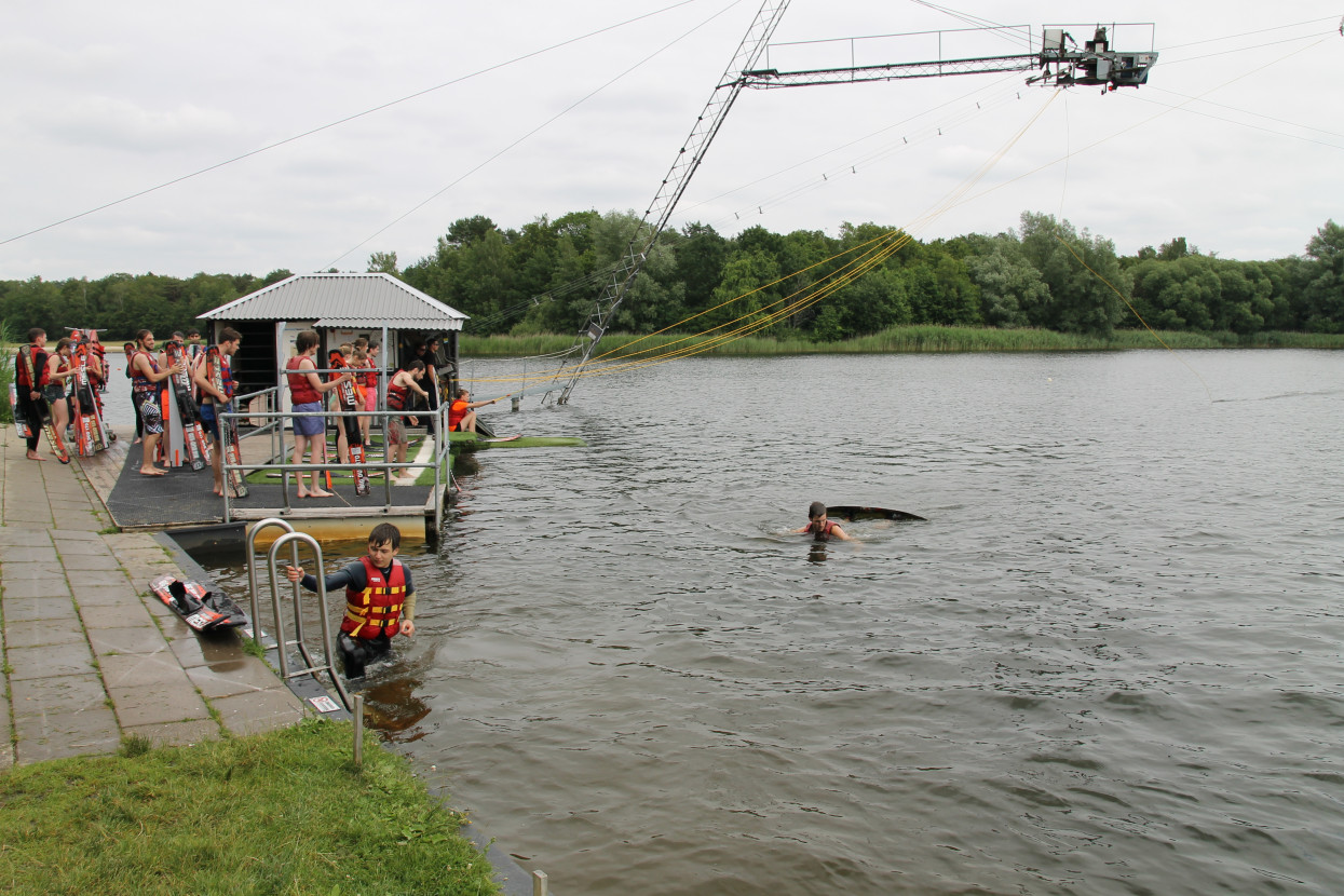 Waterskiing