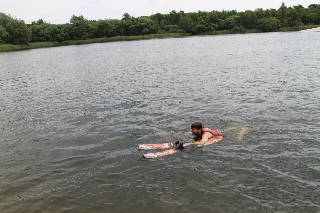 Waterskiing