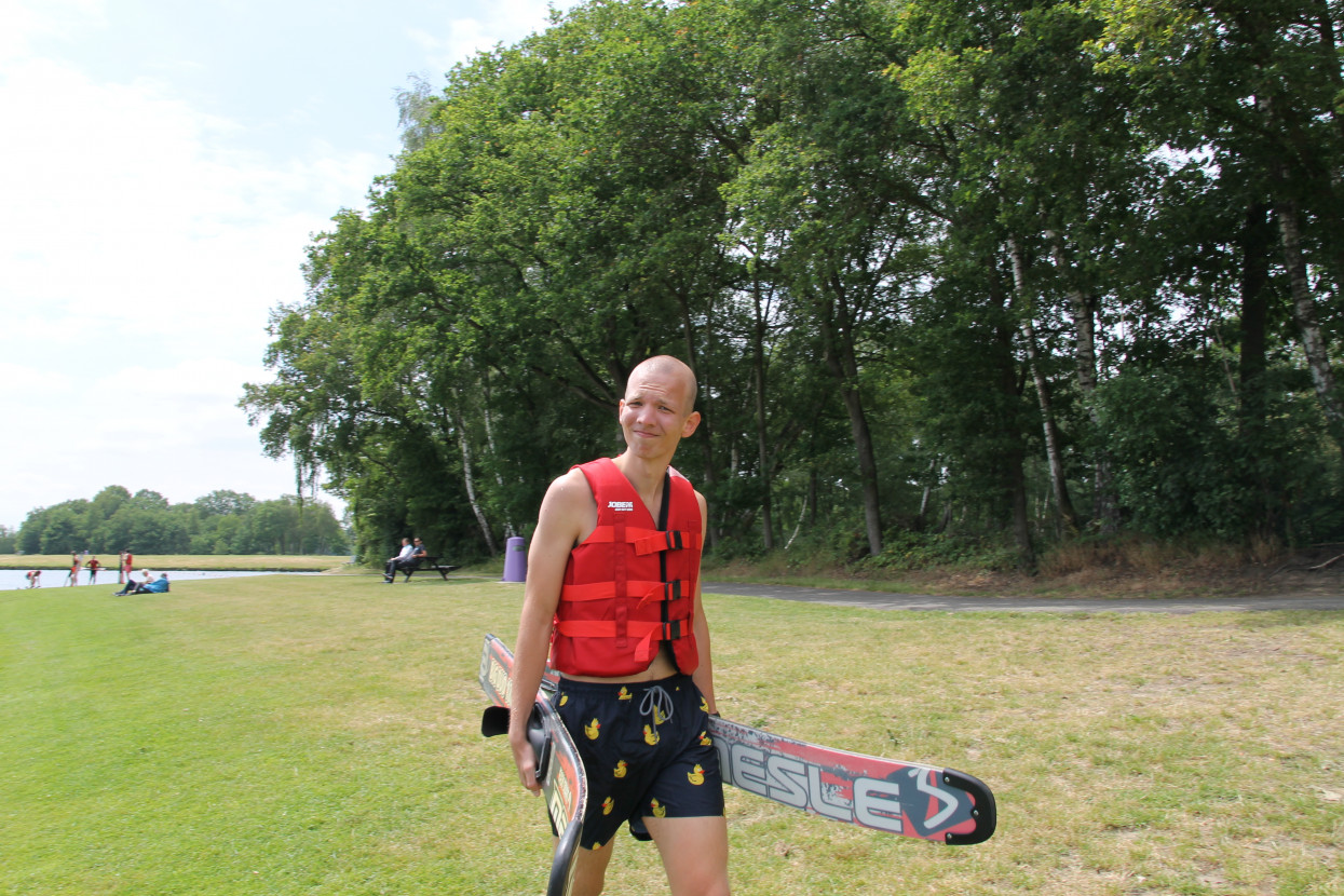 Waterskiing