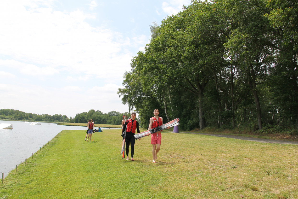 Waterskiing