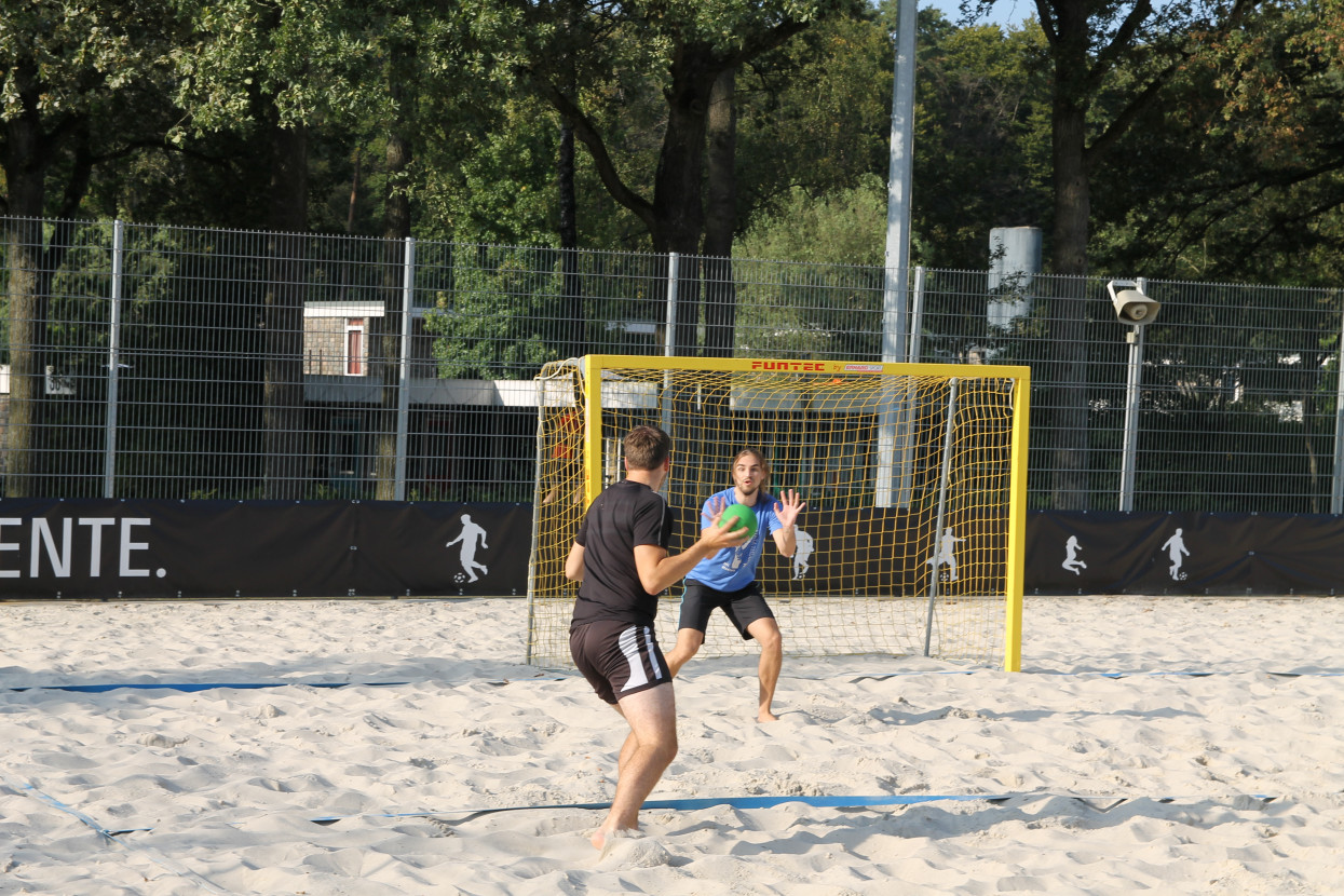 Beach handball