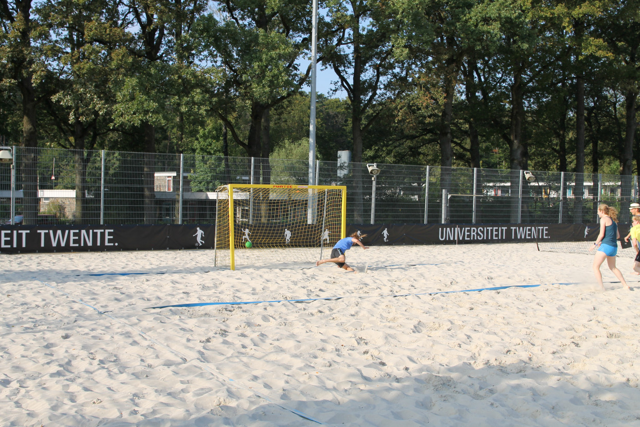 Beach handball