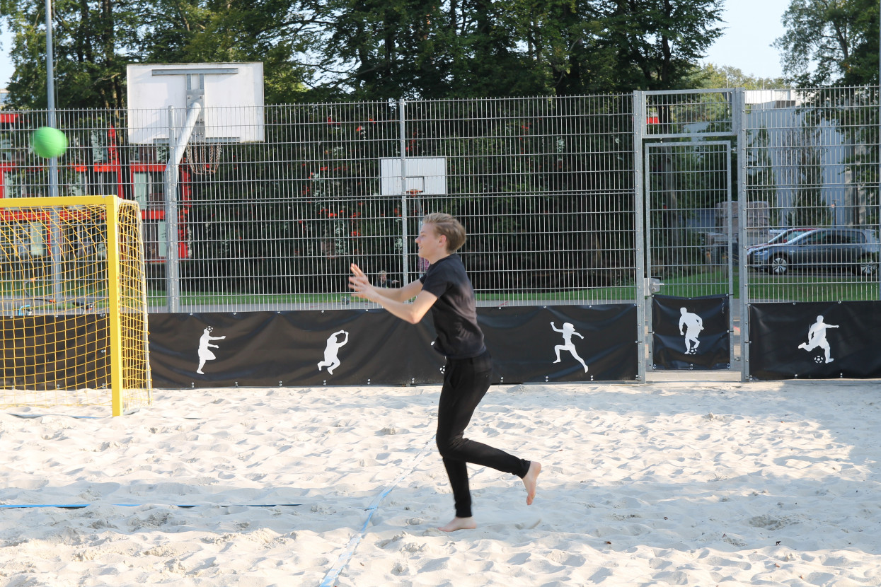 Beach handball