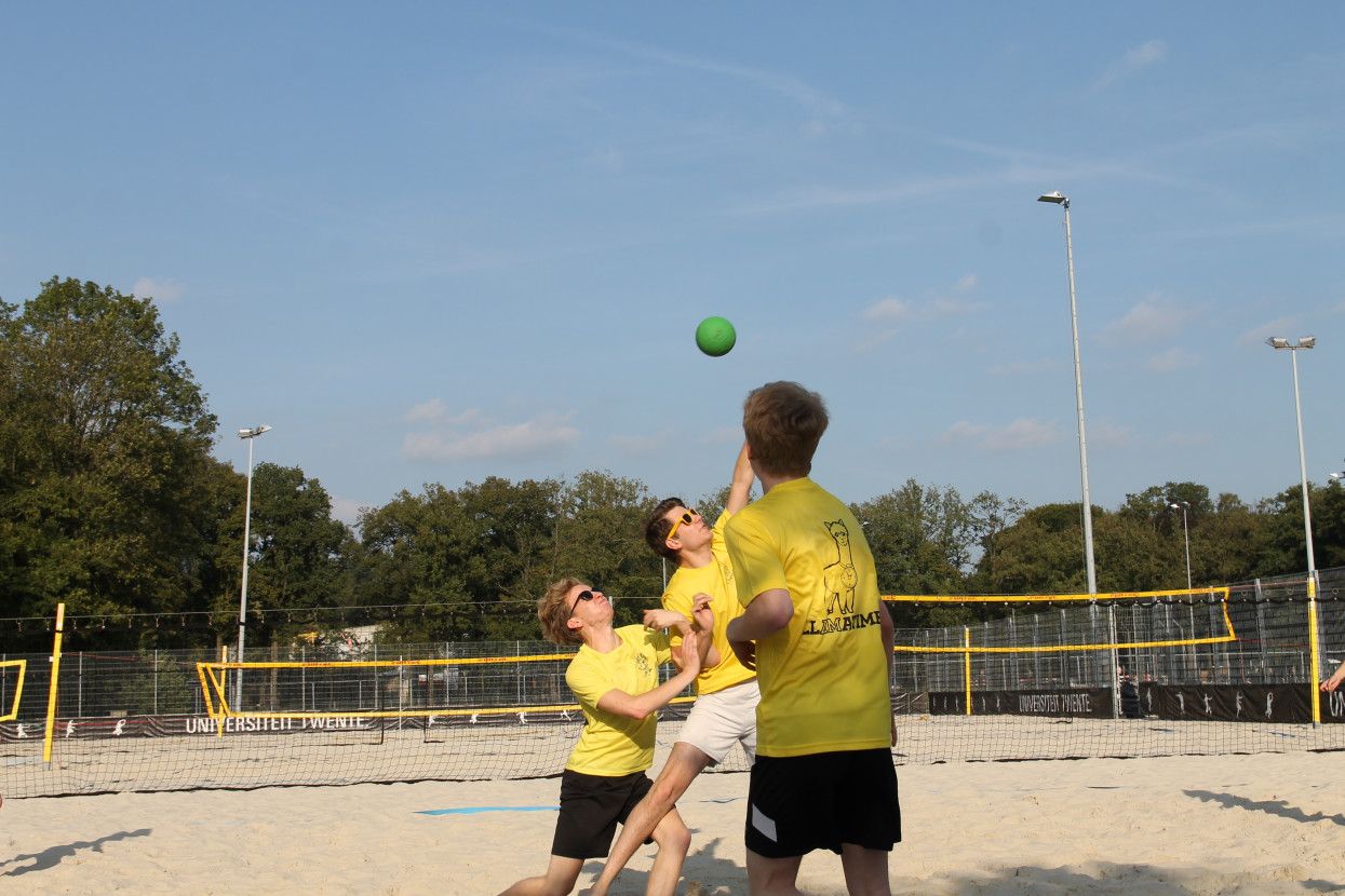 Beach handball