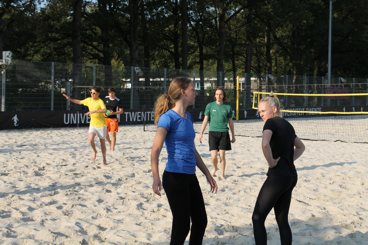 Beach handball