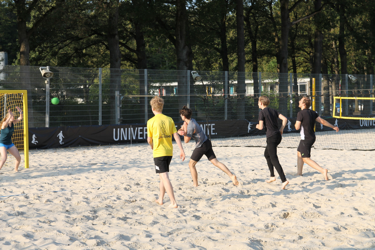 Beach handball