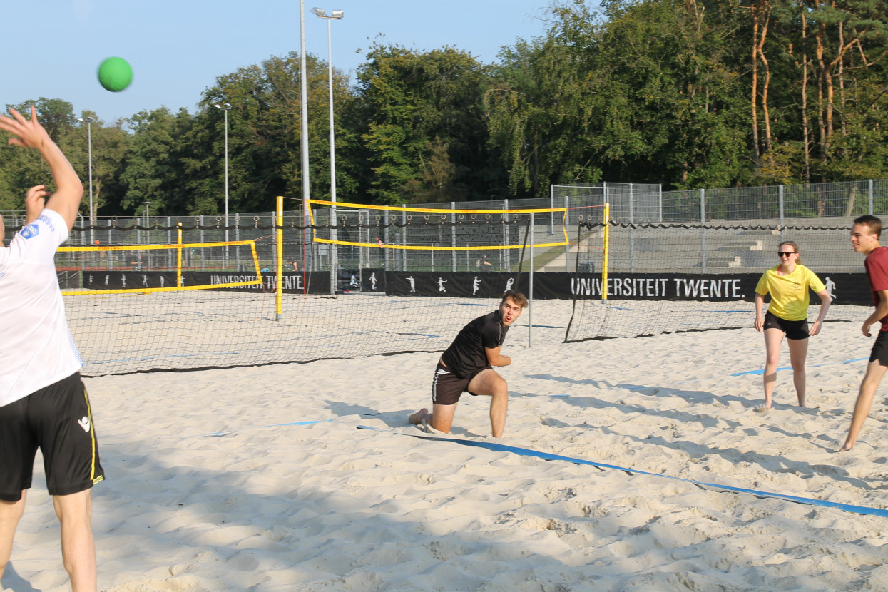 Beach handball