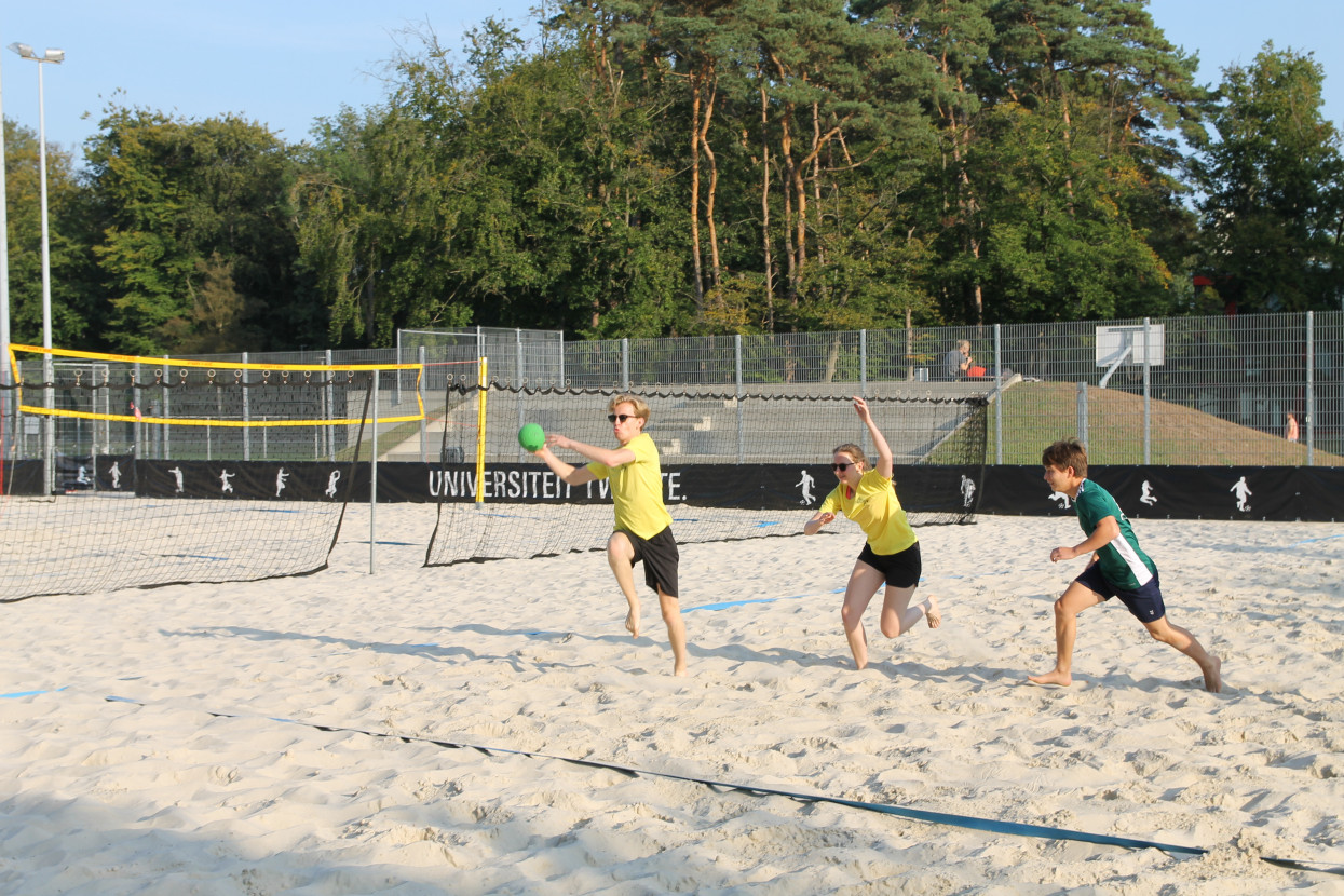 Beach handball