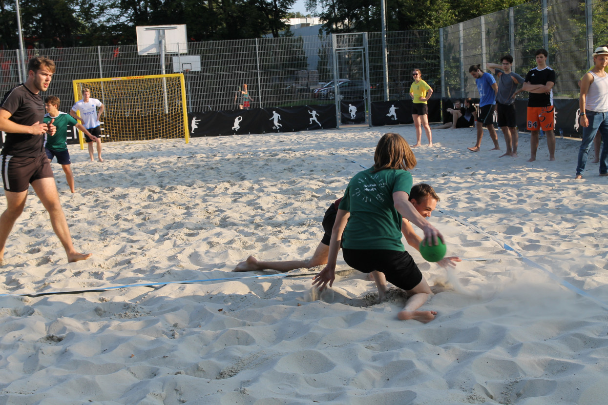 Beach handball