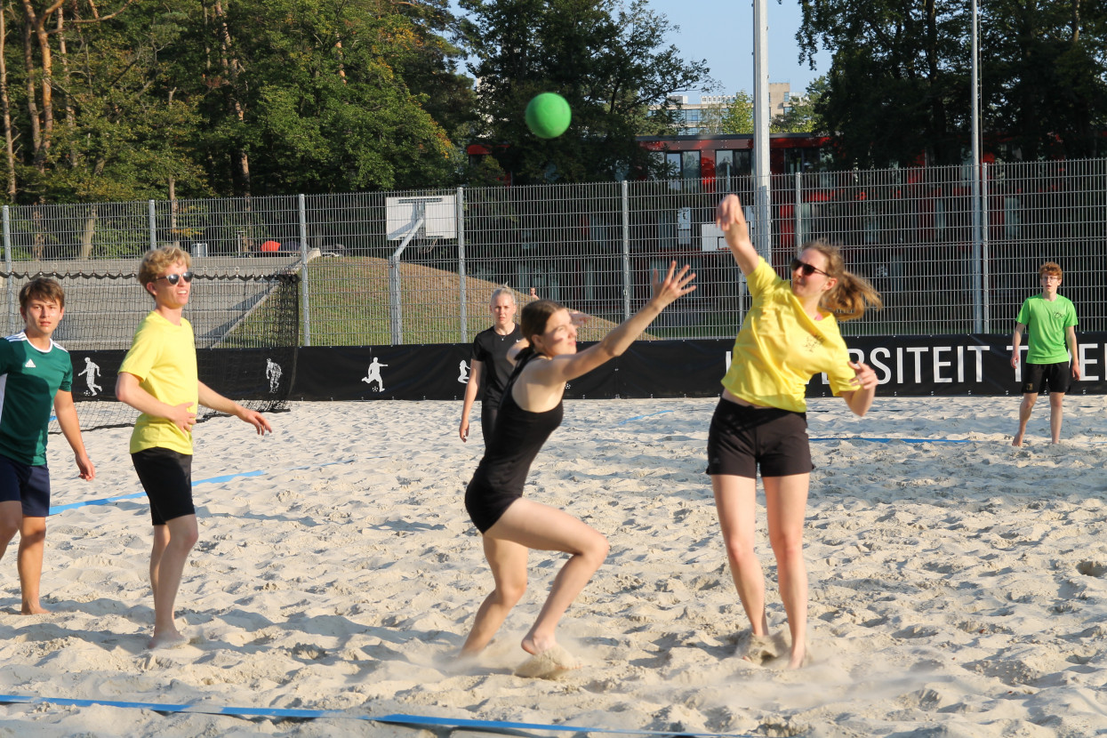 Beach handball