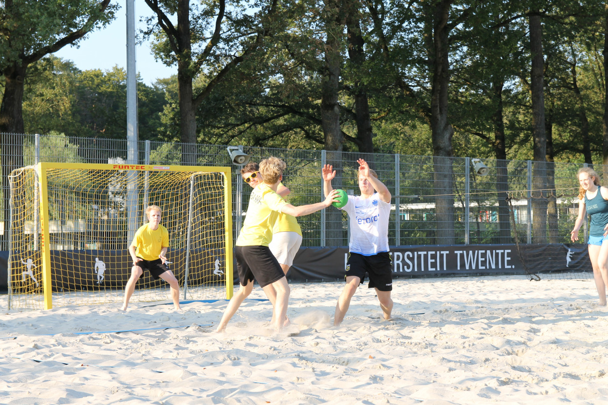 Beach handball