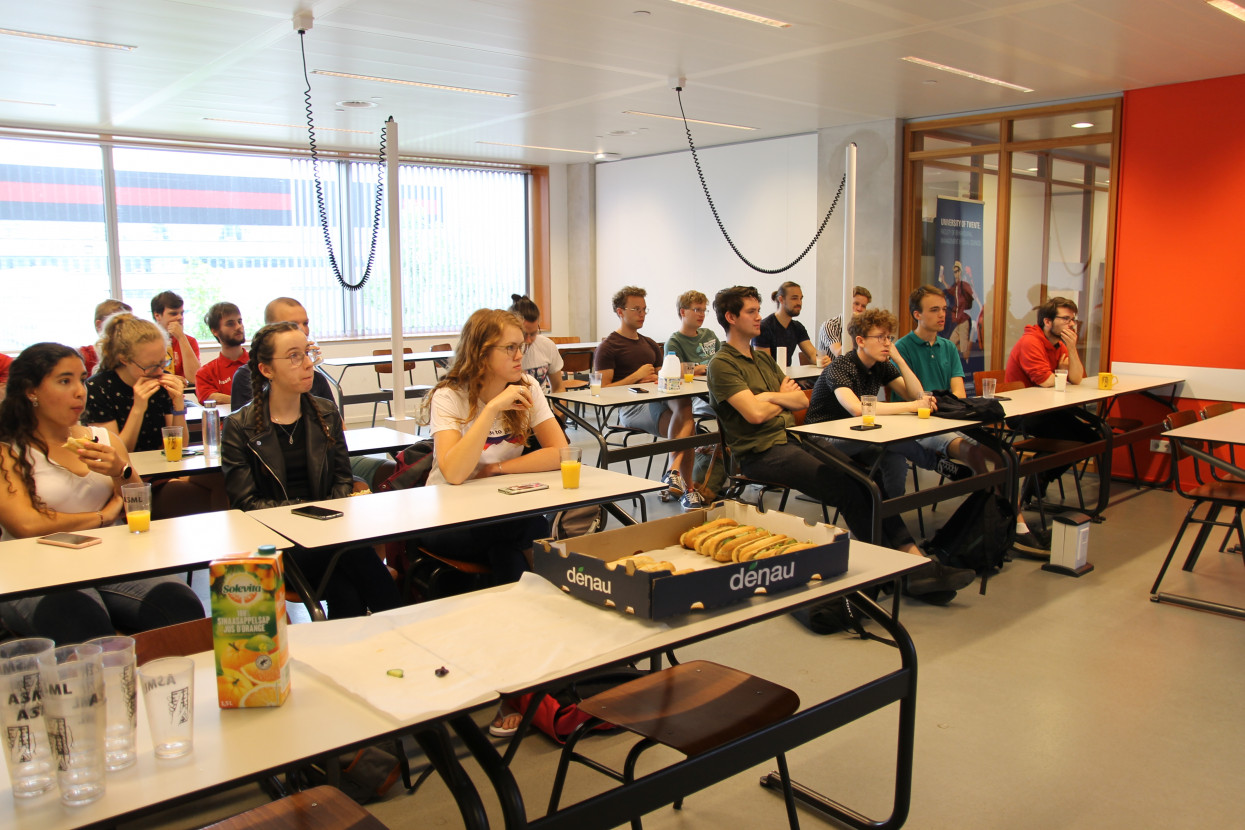 Lunch lecture Deltares