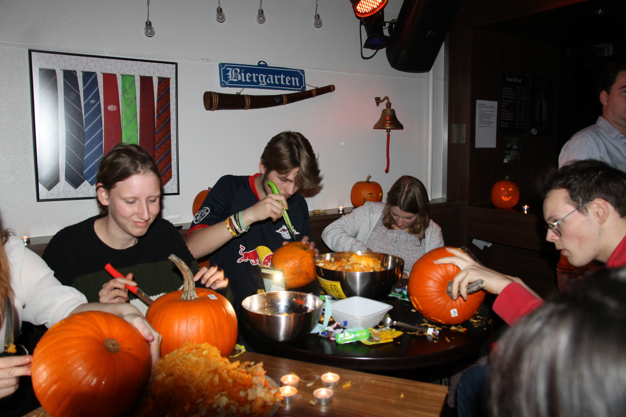 Pumpkin Carving (with dinner)
