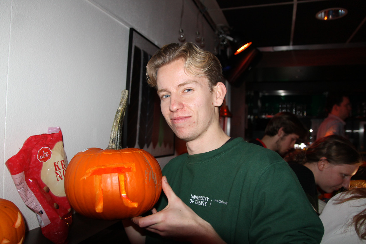 Pumpkin Carving (with dinner)