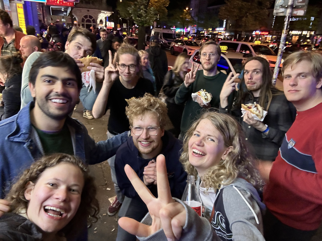 Hitch-hiking competition