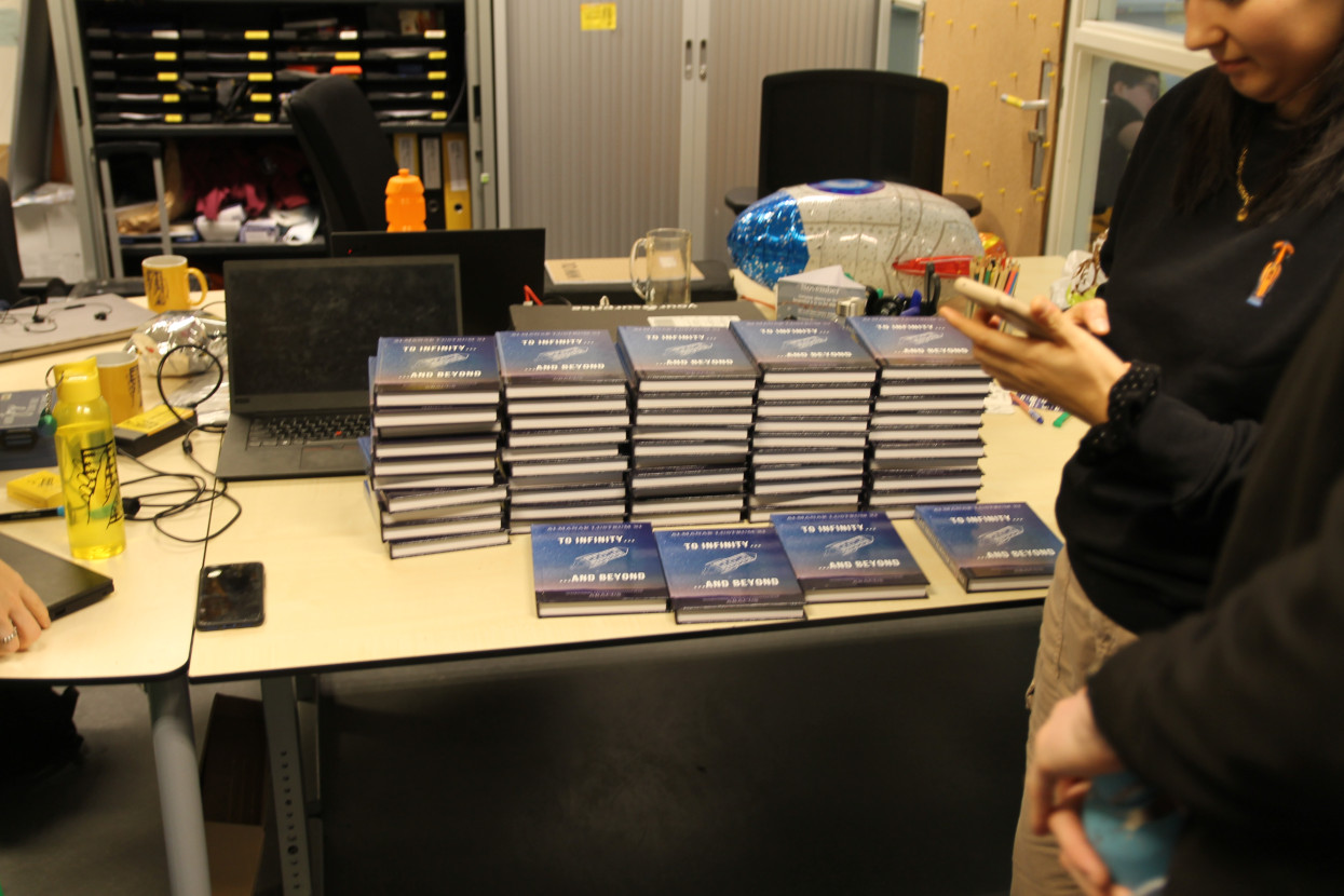 Cake Lunch + Lustrum Book reveal
