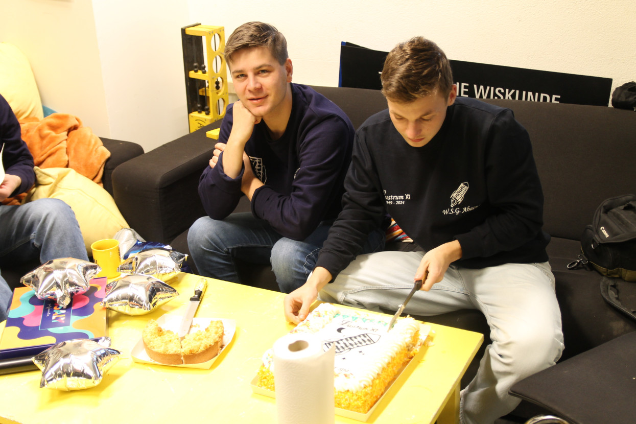 Cake Lunch + Lustrum Book reveal