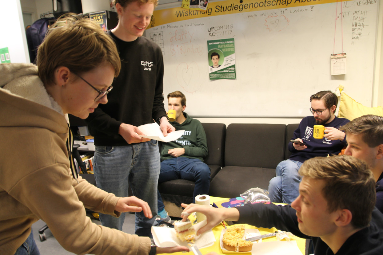 Cake Lunch + Lustrum Book reveal