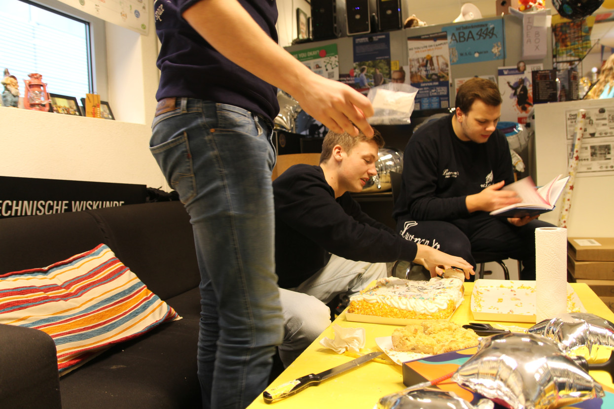 Cake Lunch + Lustrum Book reveal