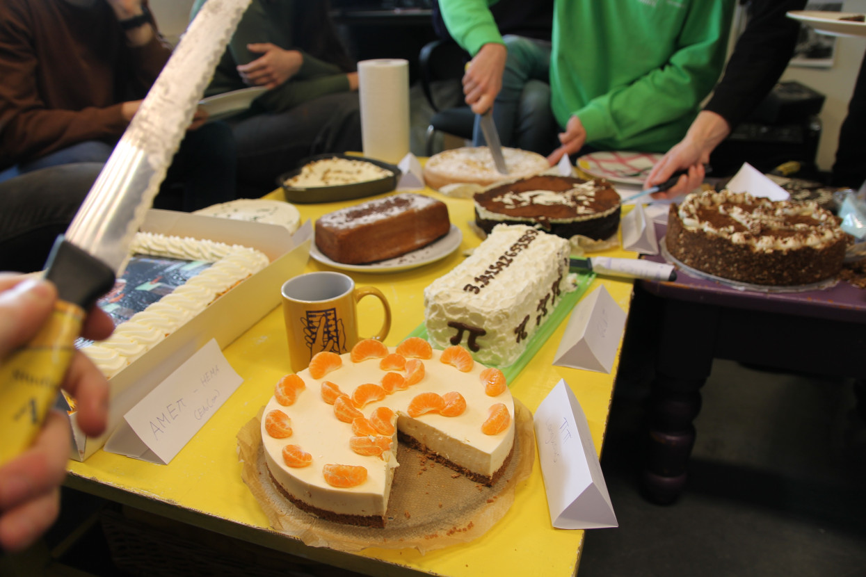 Pi day: Pie baking