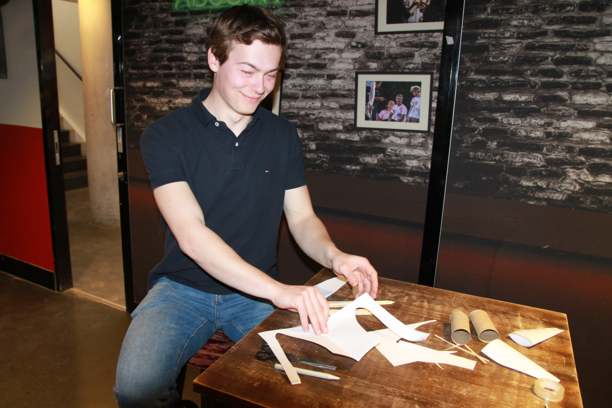 Airplane Building Competition