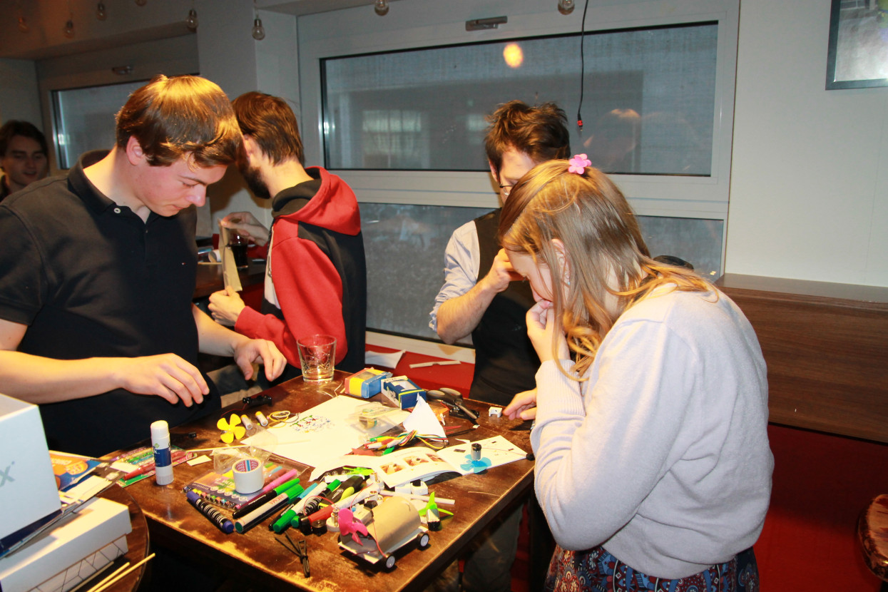 Airplane Building Competition