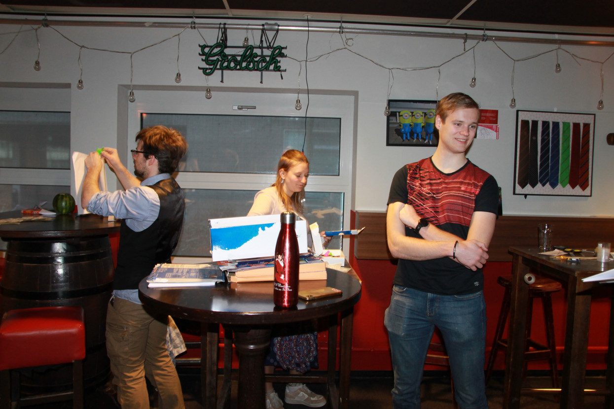 Airplane Building Competition