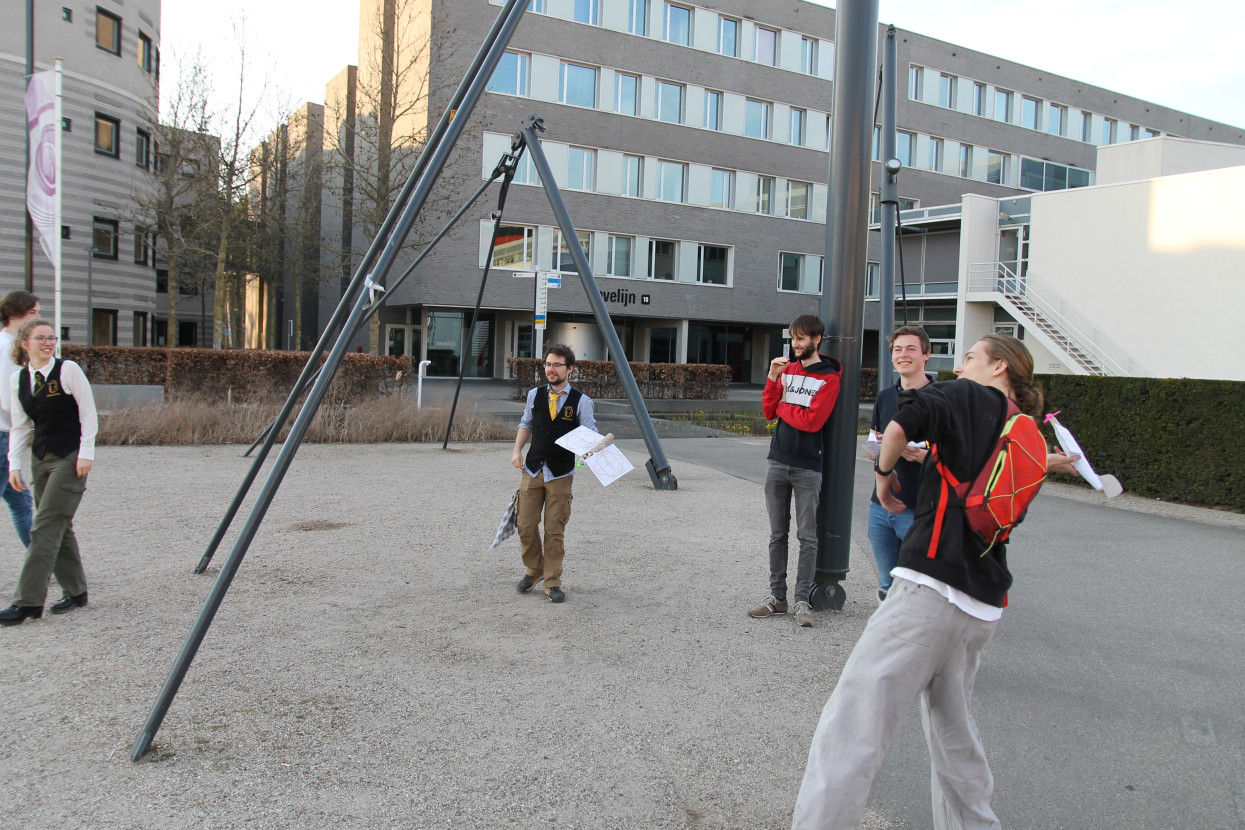 Airplane Building Competition