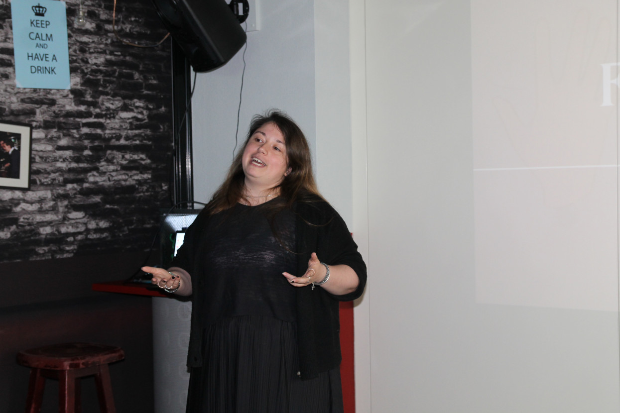 Cultural Talk Lavinia Lanting