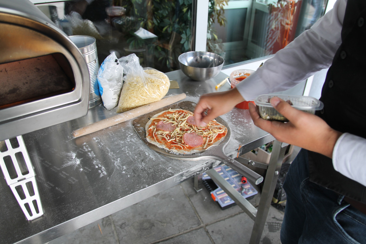 Marco Bonding: Pizza baking & Swingo!