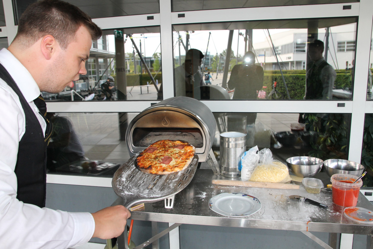 Marco Bonding: Pizza baking & Swingo!