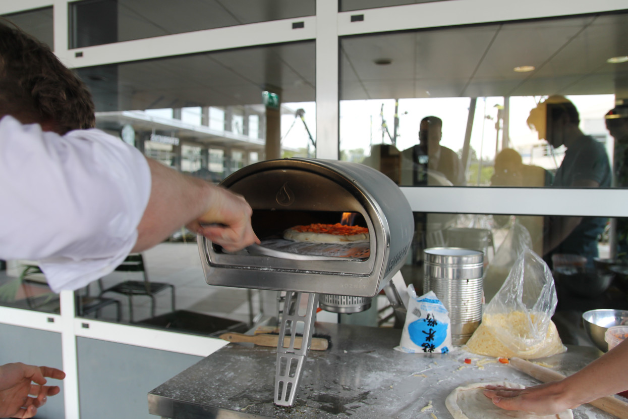 Marco Bonding: Pizza baking & Swingo!