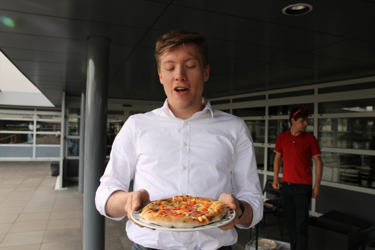 Marco Bonding: Pizza baking & Swingo!