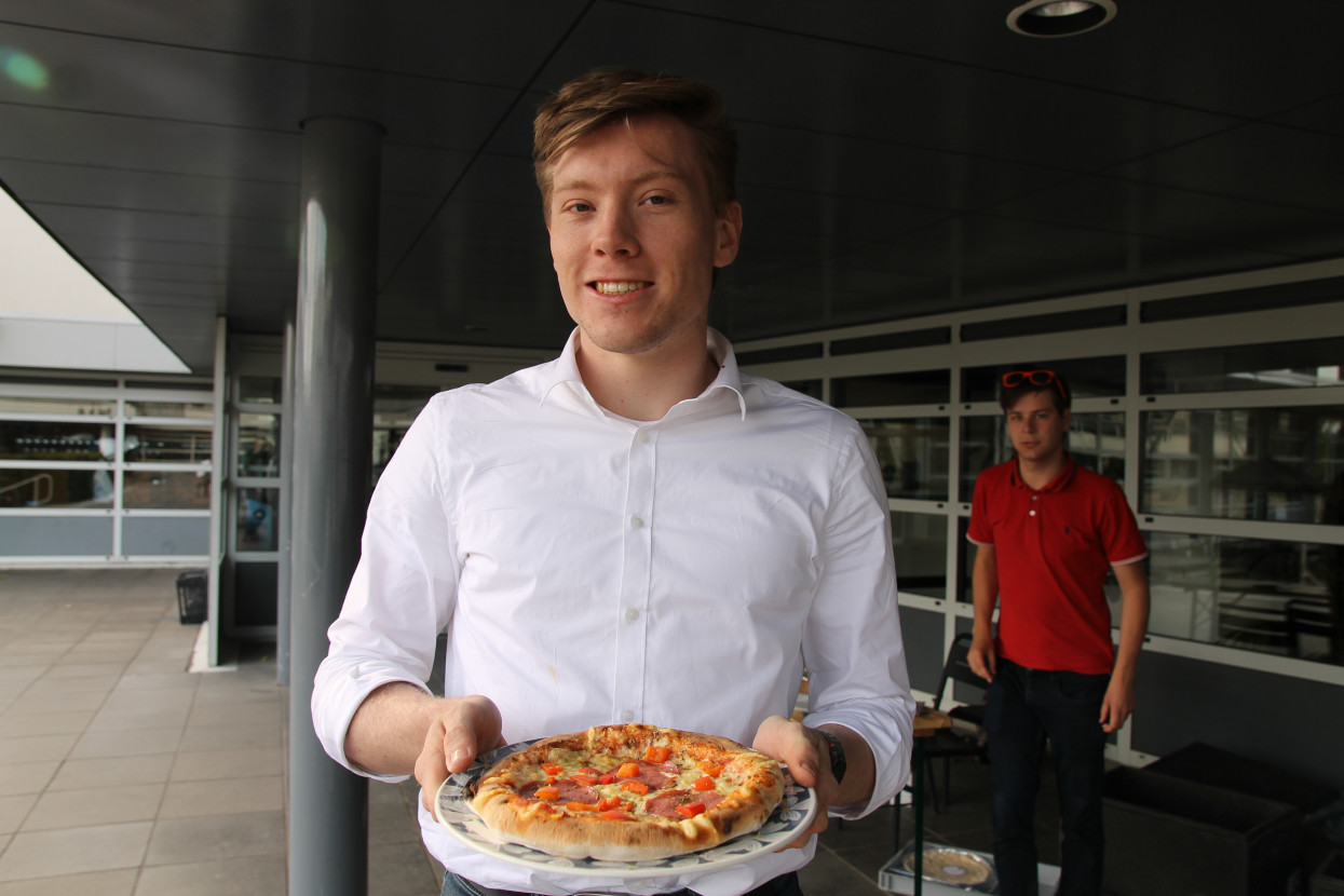 Marco Bonding: Pizza baking & Swingo!