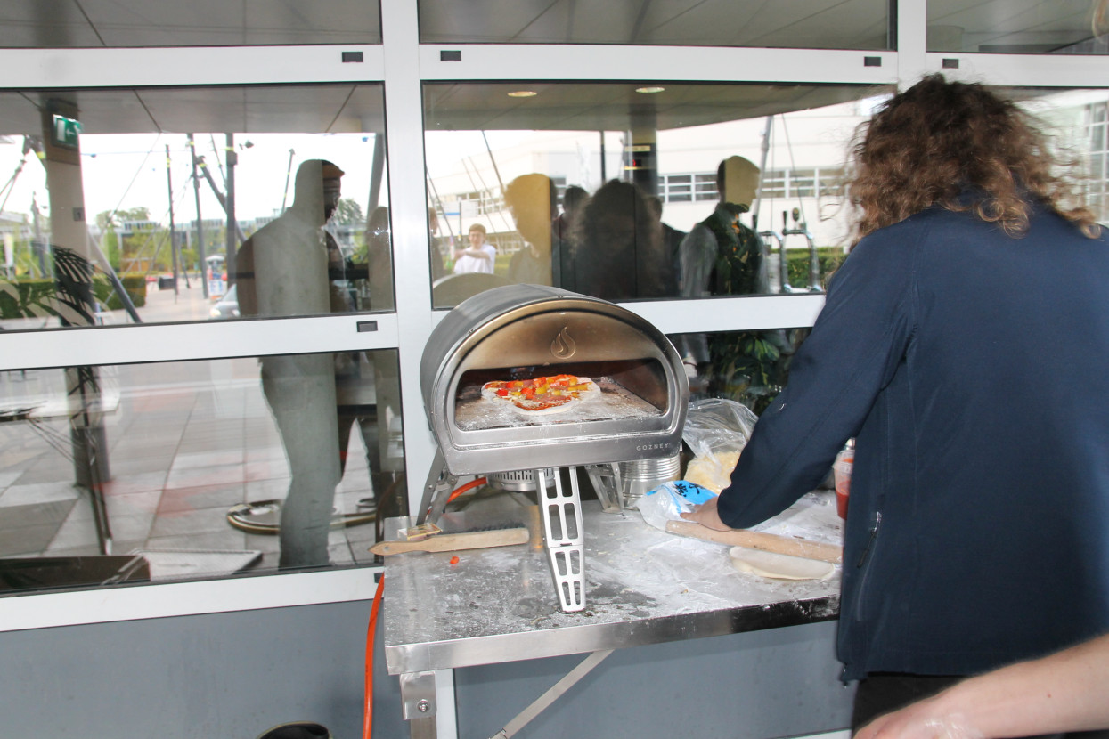 Marco Bonding: Pizza baking & Swingo!