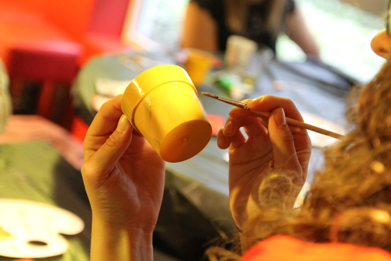 Plant pot painting