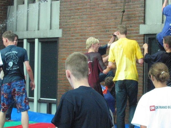 Introductie 2004