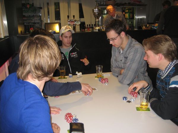 Pokeravond