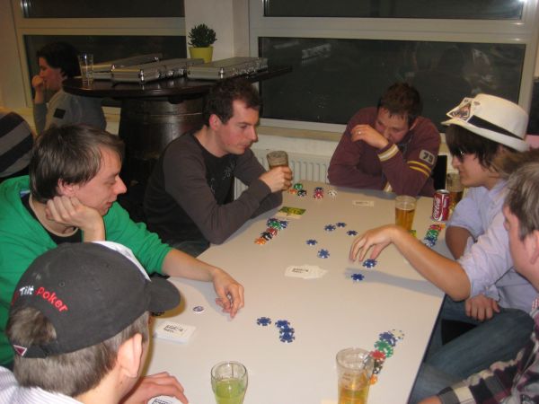 Pokeravond
