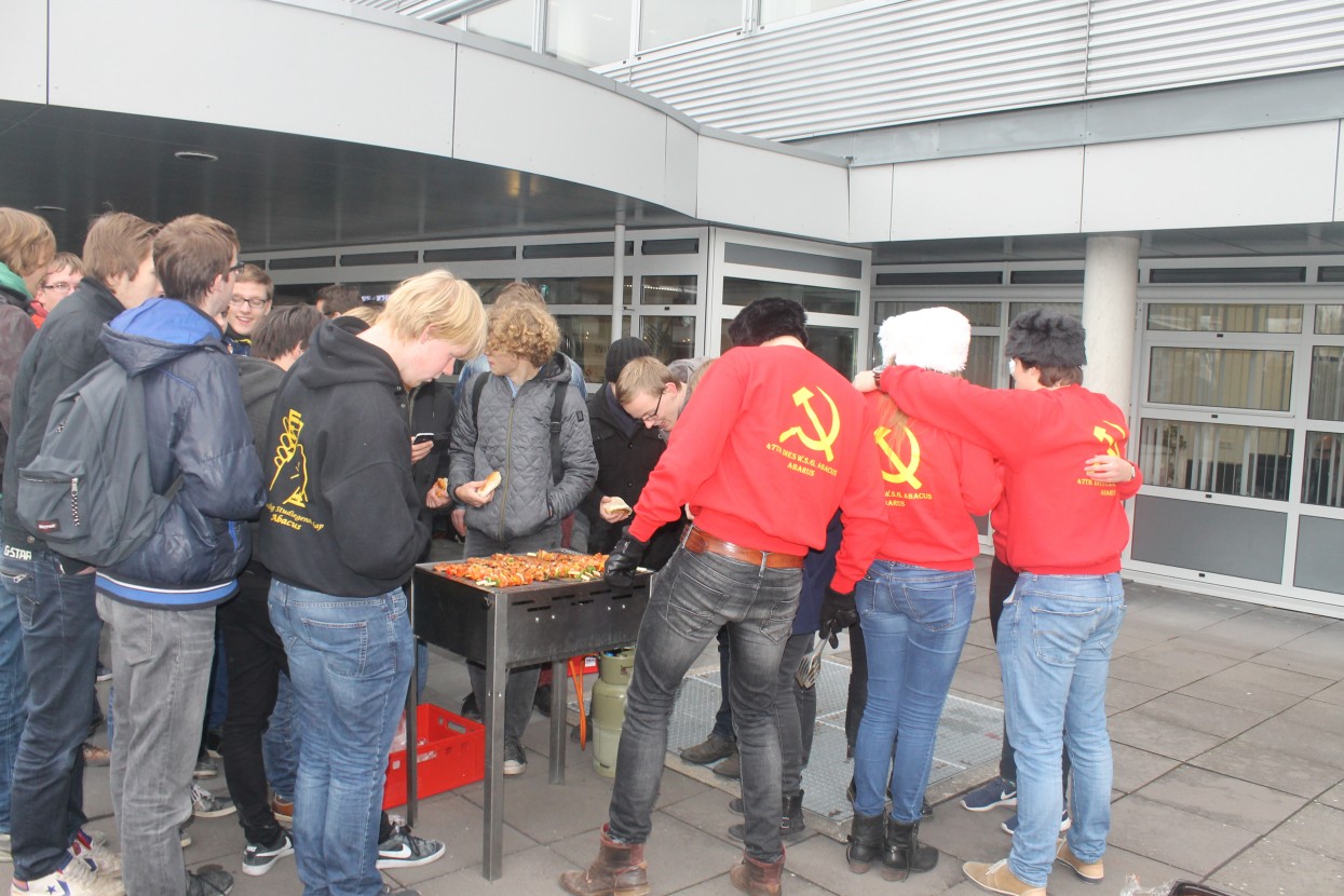 Dies lunch