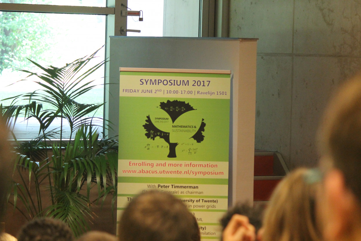 Symposium Abacus