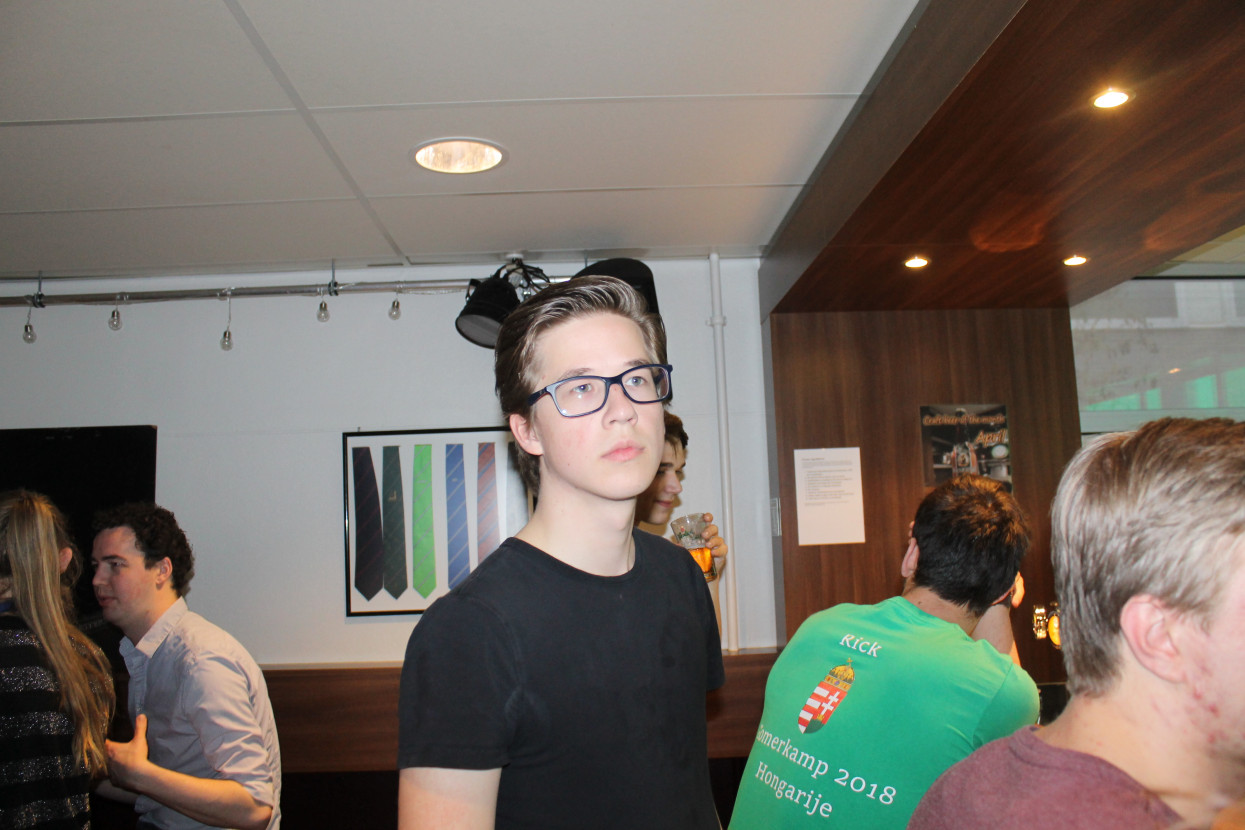 Do you wanna (throw a) DIE?-borrel