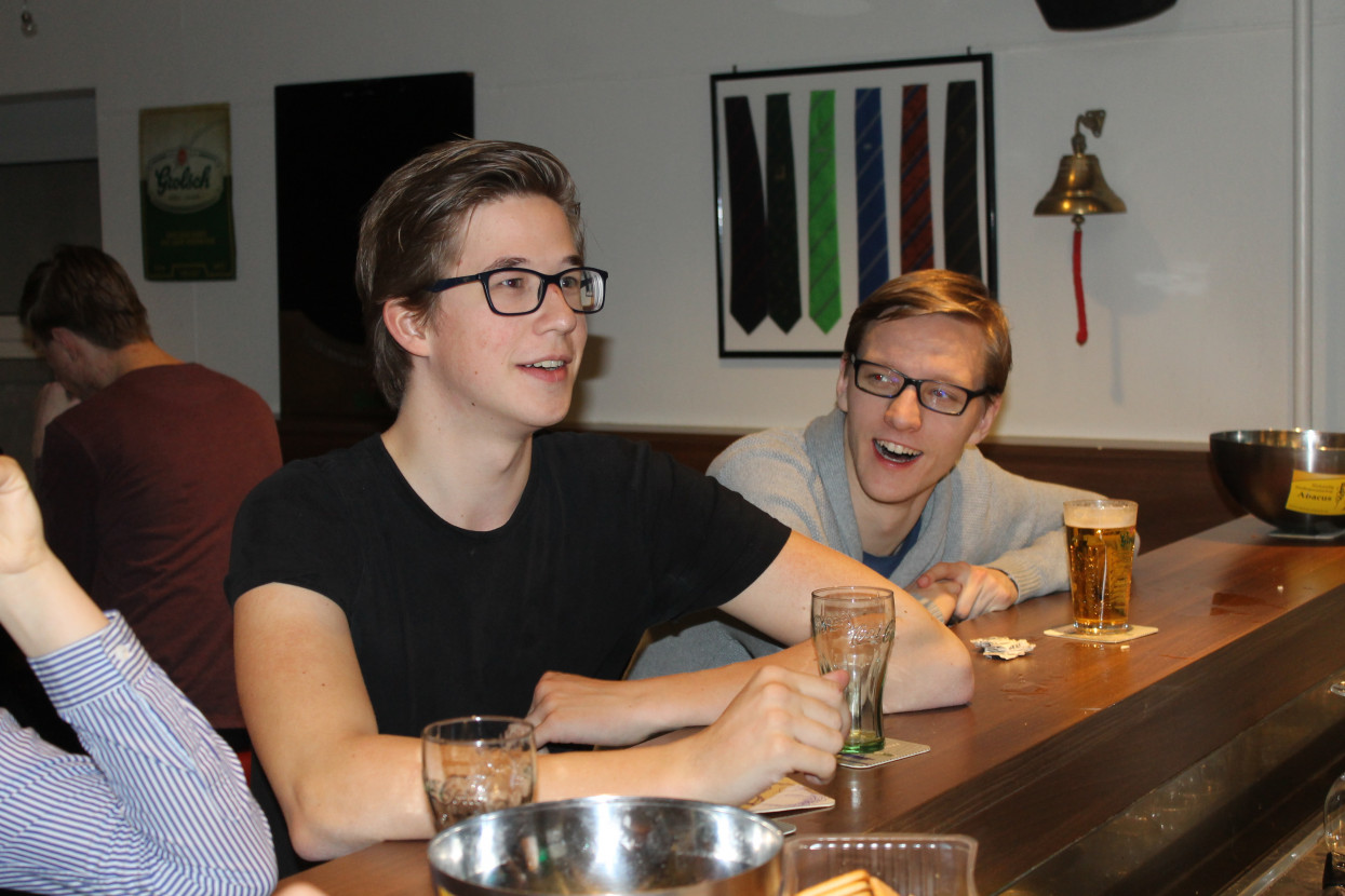 Do you wanna (throw a) DIE?-borrel