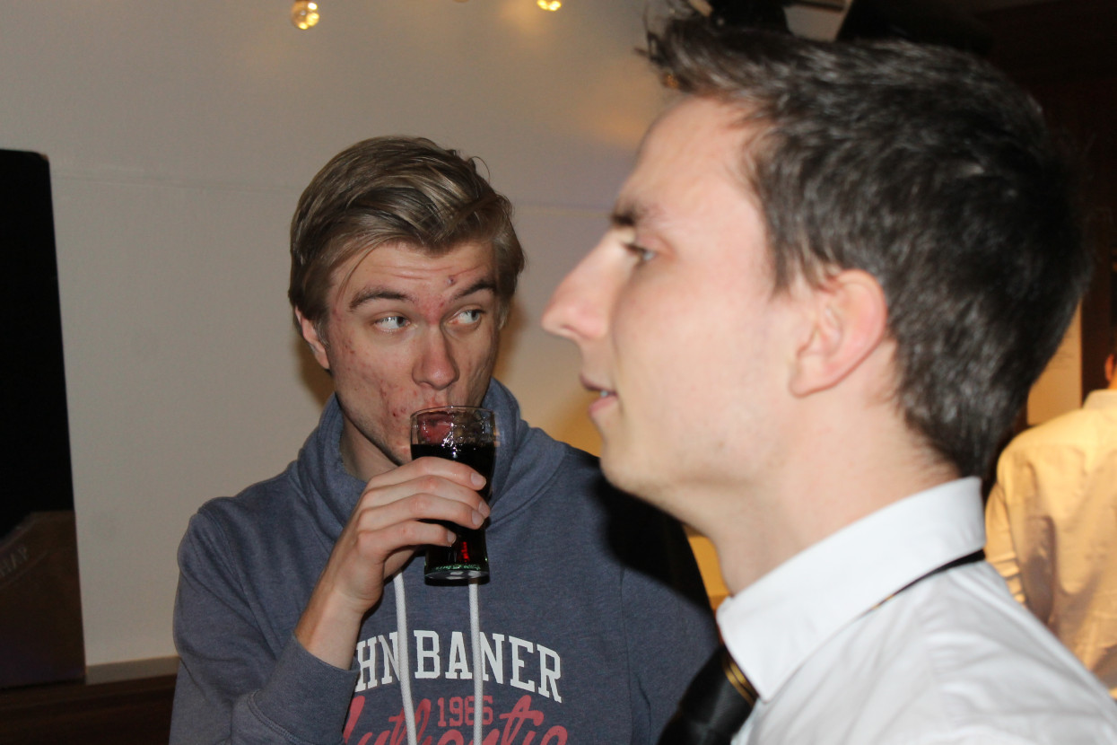 'Wat is het fijn om geen scholier meer te zijn' borrel