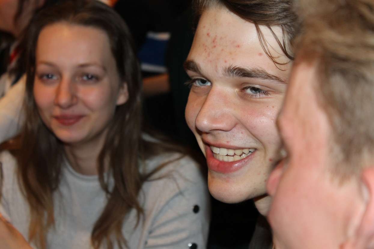 'Wat is het fijn om geen scholier meer te zijn' borrel