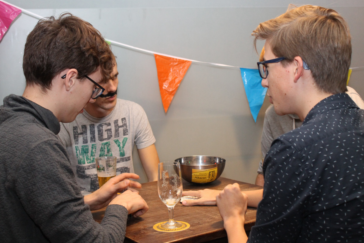 Mario Krat borrel