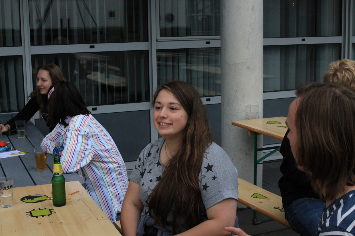 'Raad het volkslied'-borrel