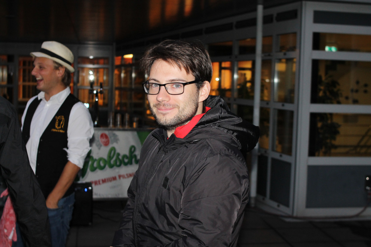 'Raad het volkslied'-borrel