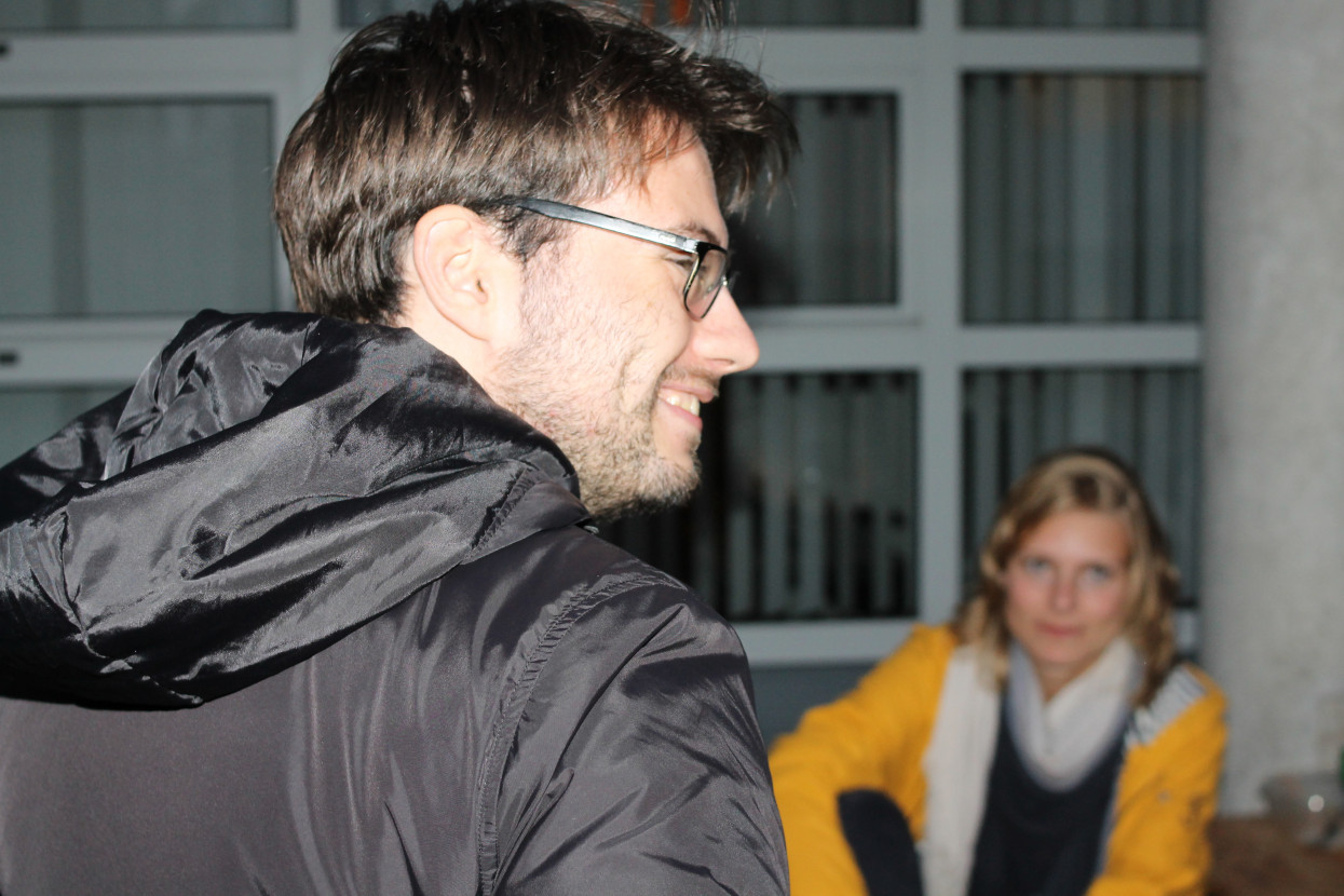 'Raad het volkslied'-borrel